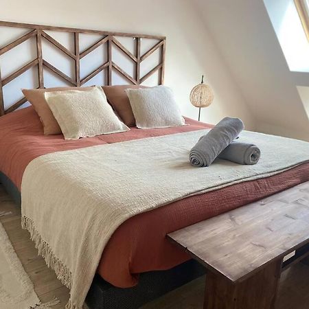 Un Petit Coin Sous Les Toits Villa โอต์วิลเลส์ ภายนอก รูปภาพ
